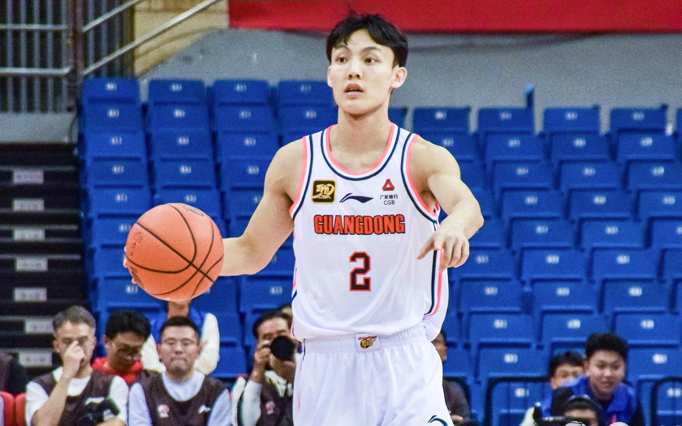 关于四川男篮迎战广州队，胜败未卜的信息
